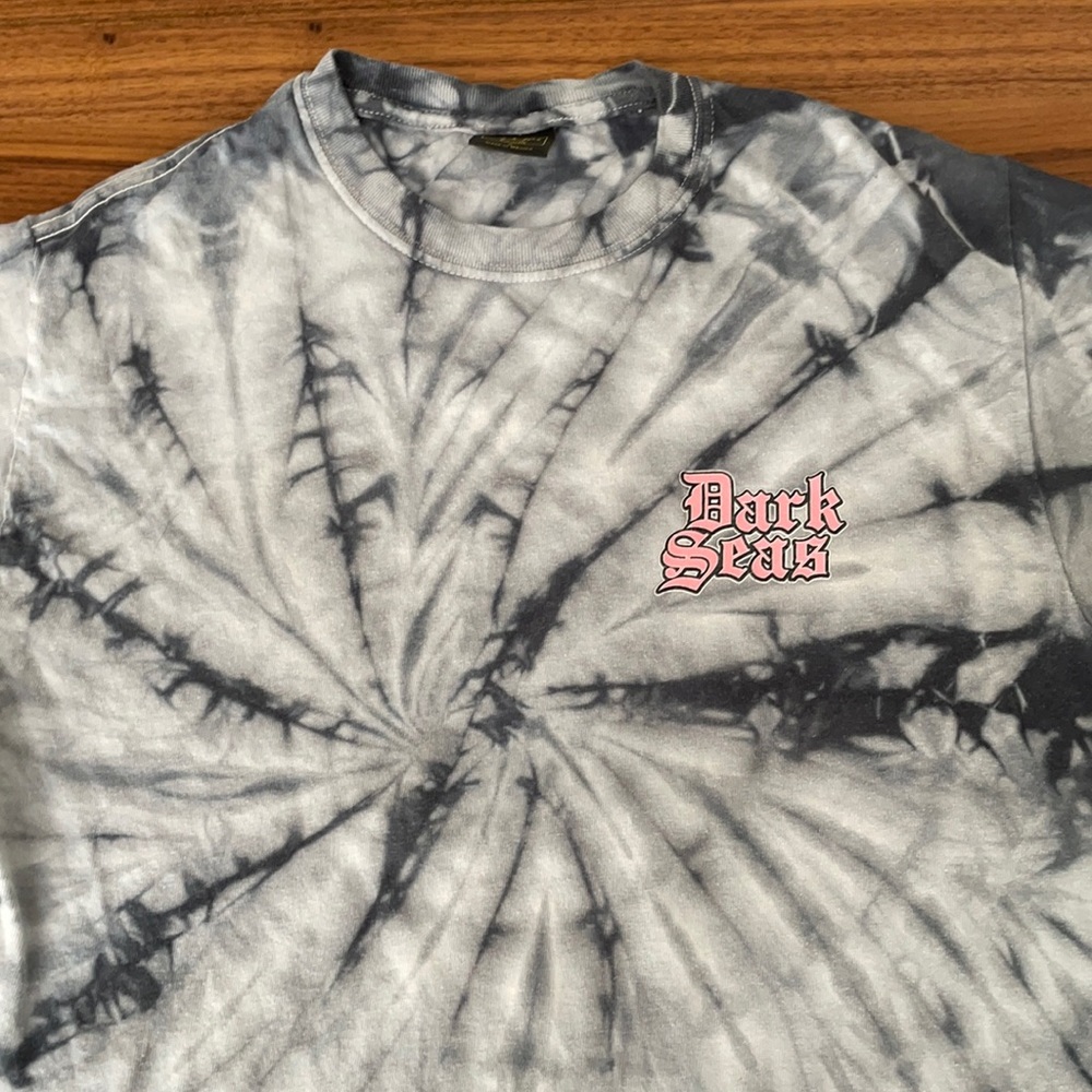 Dark Seas tie dye shirt. Men’s Small.